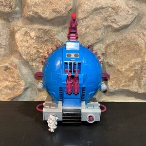 Vintage TMNT 1993 TECHNODROME SCOUT NEARLY COMPLETE.